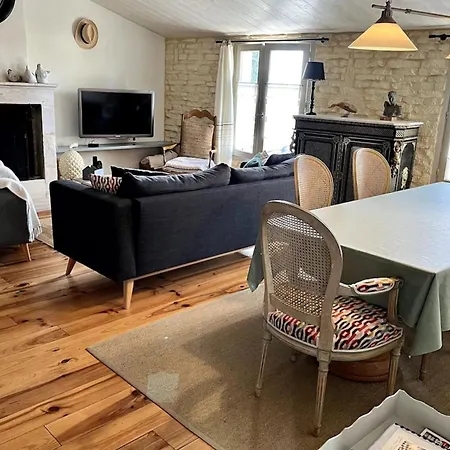 La Petite Terrasse *